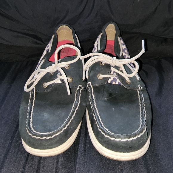 Sperry - Picture 2 of 3